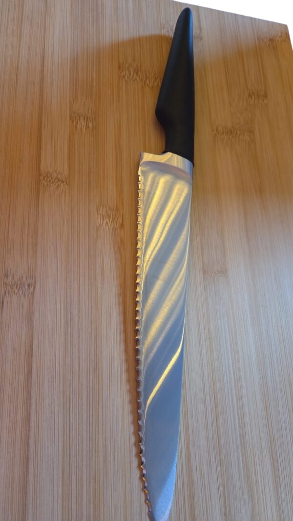 te huur broodplank met broodmes